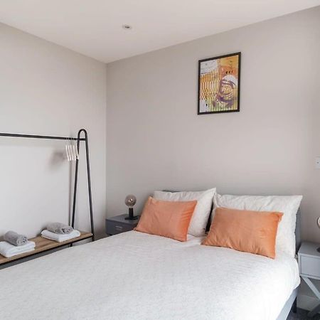 Fantastic 3 Bedroom Manchester Apartment Extérieur photo