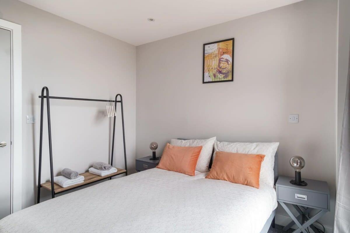 Fantastic 3 Bedroom Manchester Apartment Extérieur photo